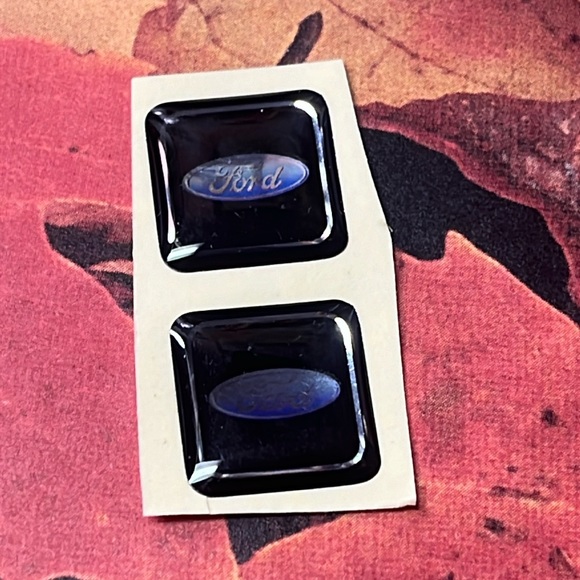 5for$10 NonBranded White Car Key Wristlet & Star Lanyard with ID holder Ford - Picture 3 of 4